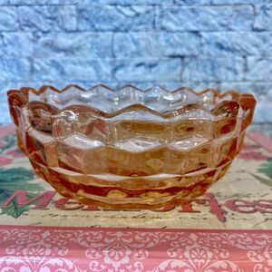 Vintage Pink Depression Serving Bowls Set of 4 Cube Pattern Scalloped Edges